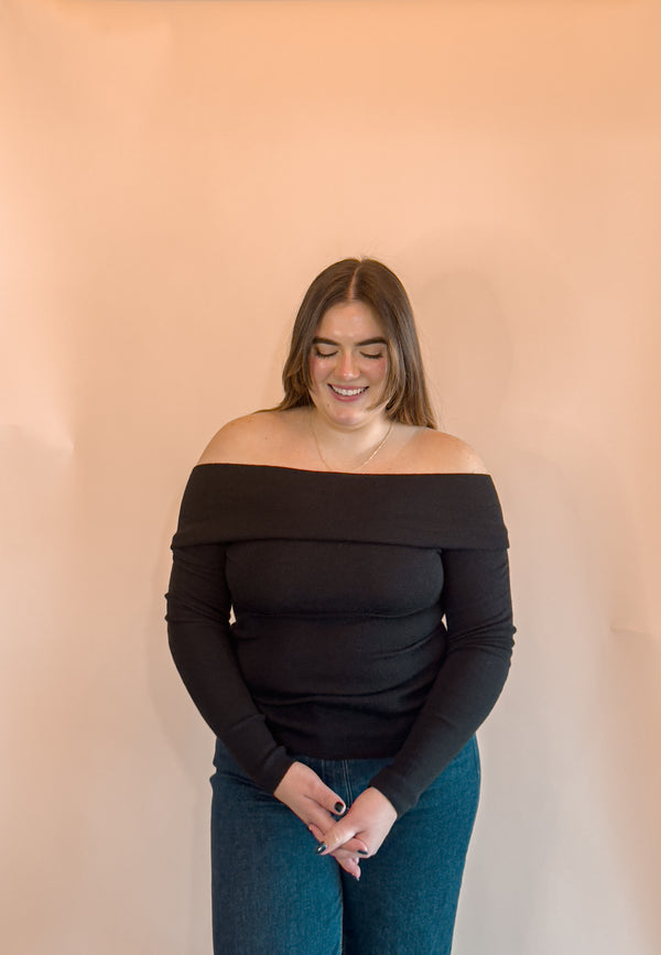 Aimee- Off the shoulder top (Black)